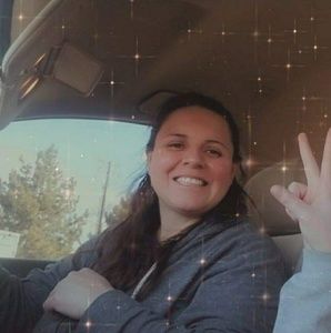 Meet your Posher, Lavora